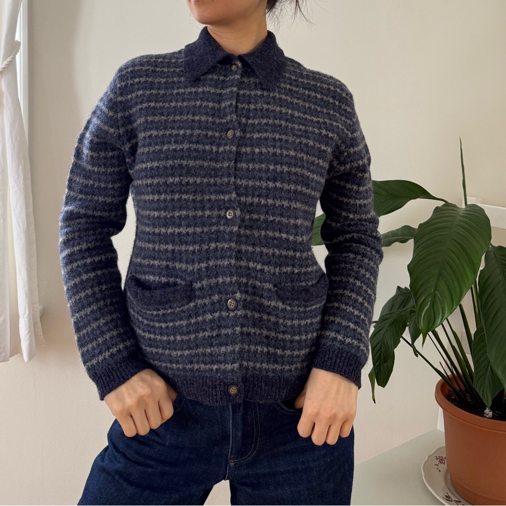 Vintage Eddie Bauer 100% Wool Button Up Blue Stripes Knit Cardigan Size Small - Picture 1 of 11